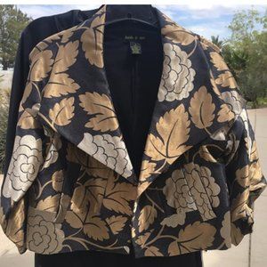 Faith&Zoe jacquard crop jacket size 4